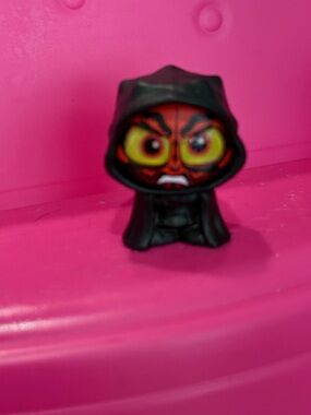 Star Wars Doorable Black Hooded Villain Figure - Kids Toy